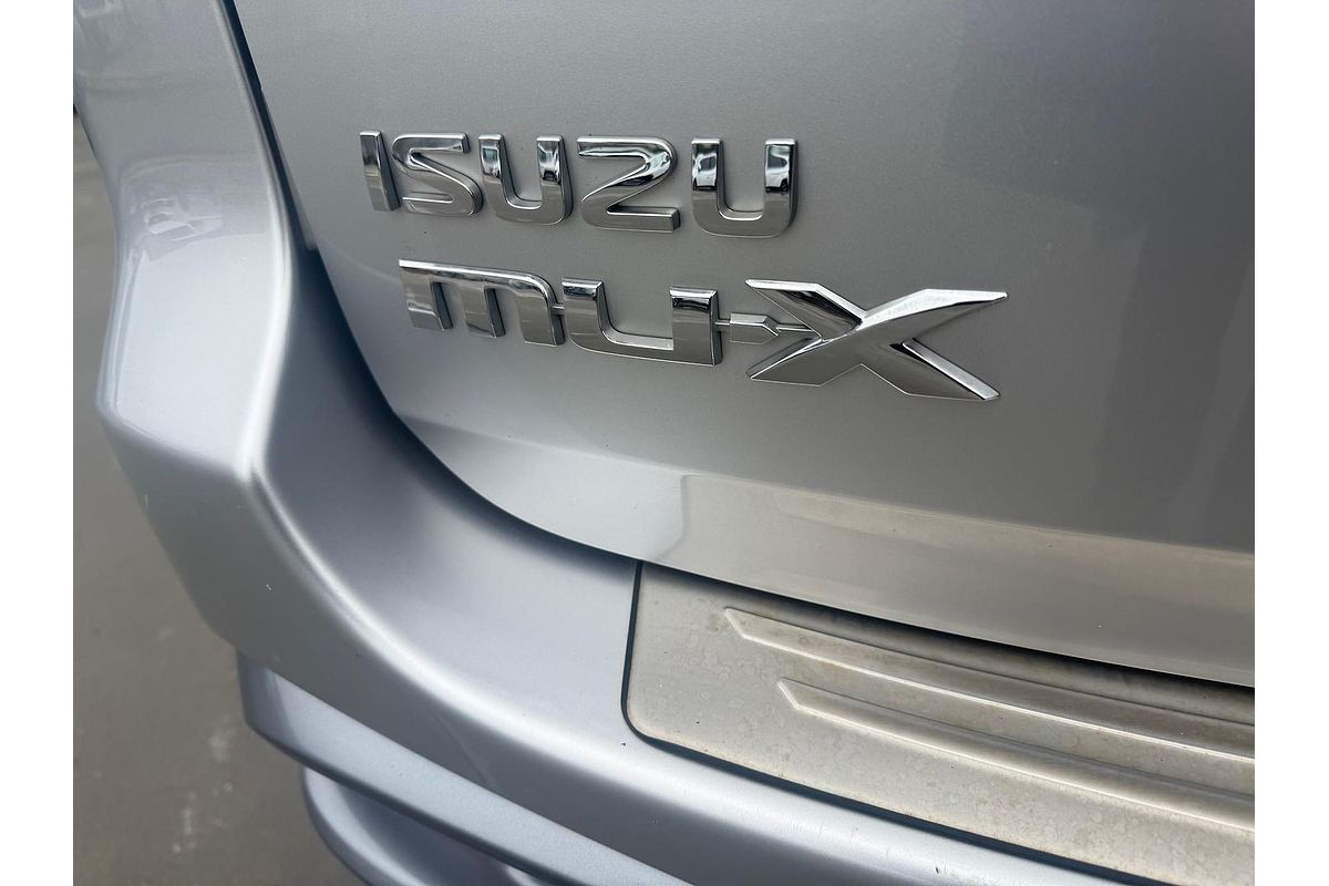 2018 Isuzu MU-X LS-T