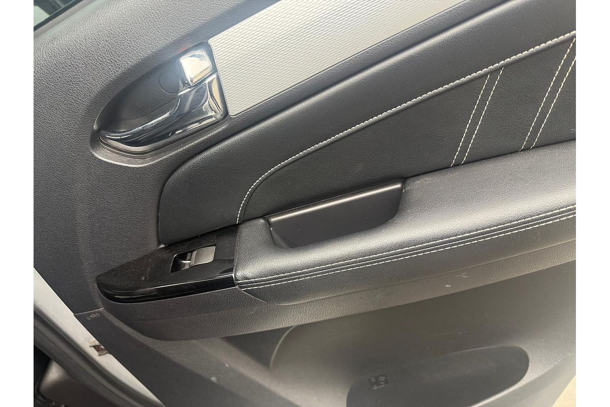 2018 Isuzu MU-X LS-T