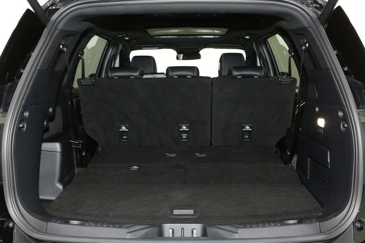 2023 Ford Everest Platinum 3.0L