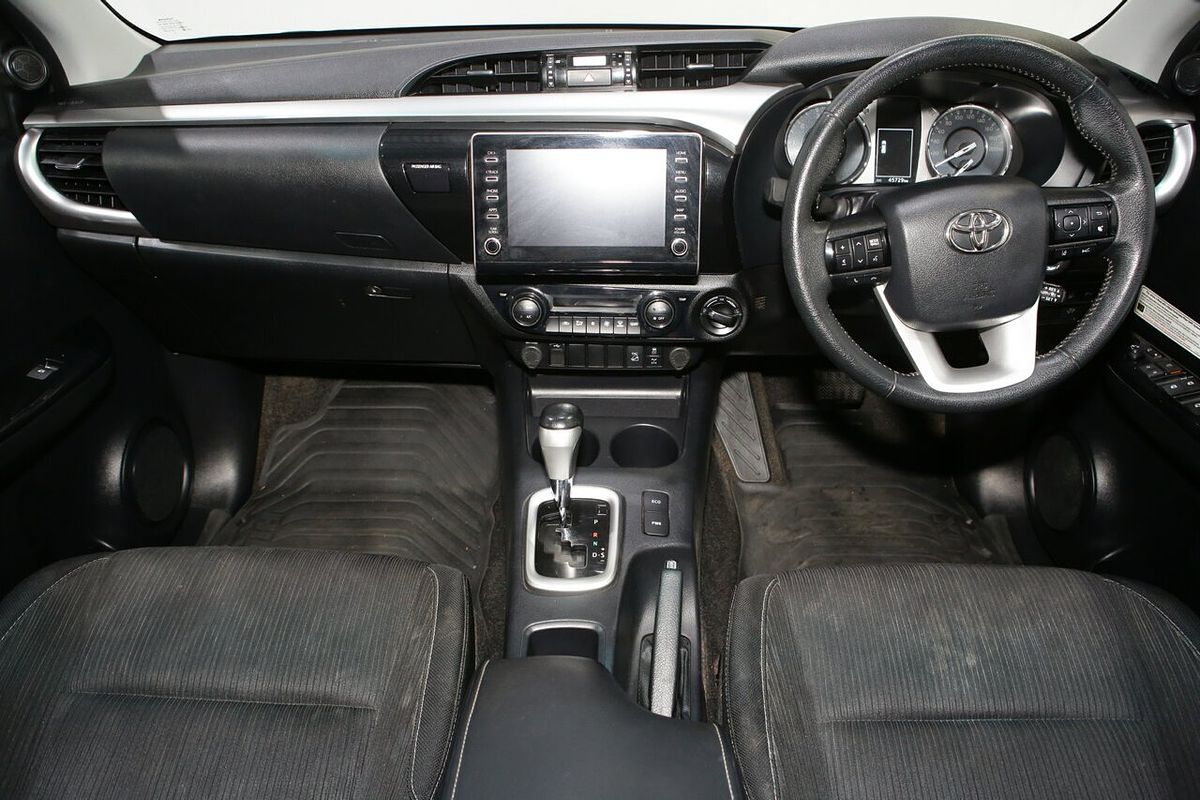 2022 Toyota Hilux SR5 GUN126R 4X4