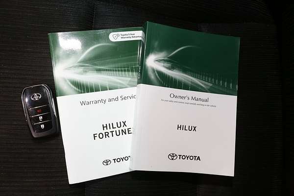 2022 Toyota Hilux SR5 GUN126R 4X4