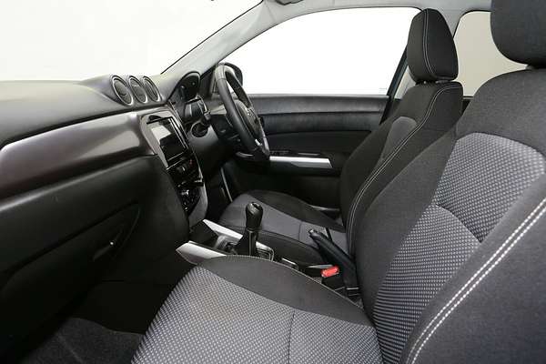 2024 Suzuki Vitara LY Series II