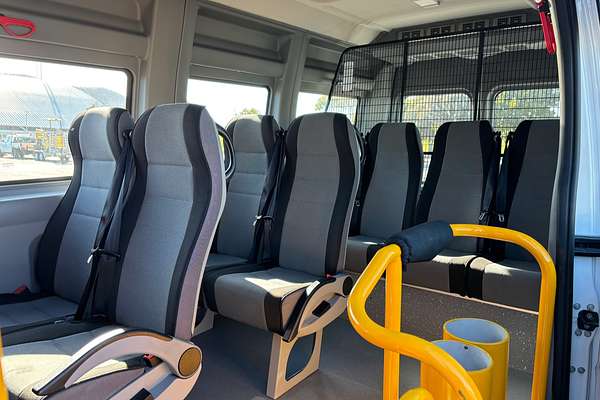 2019 Renault Master X62 LWB Mid Roof