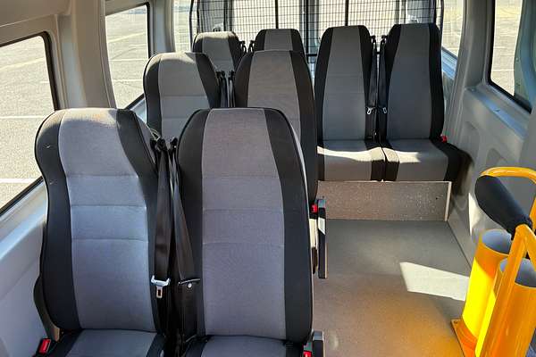 2019 Renault Master X62 LWB Mid Roof