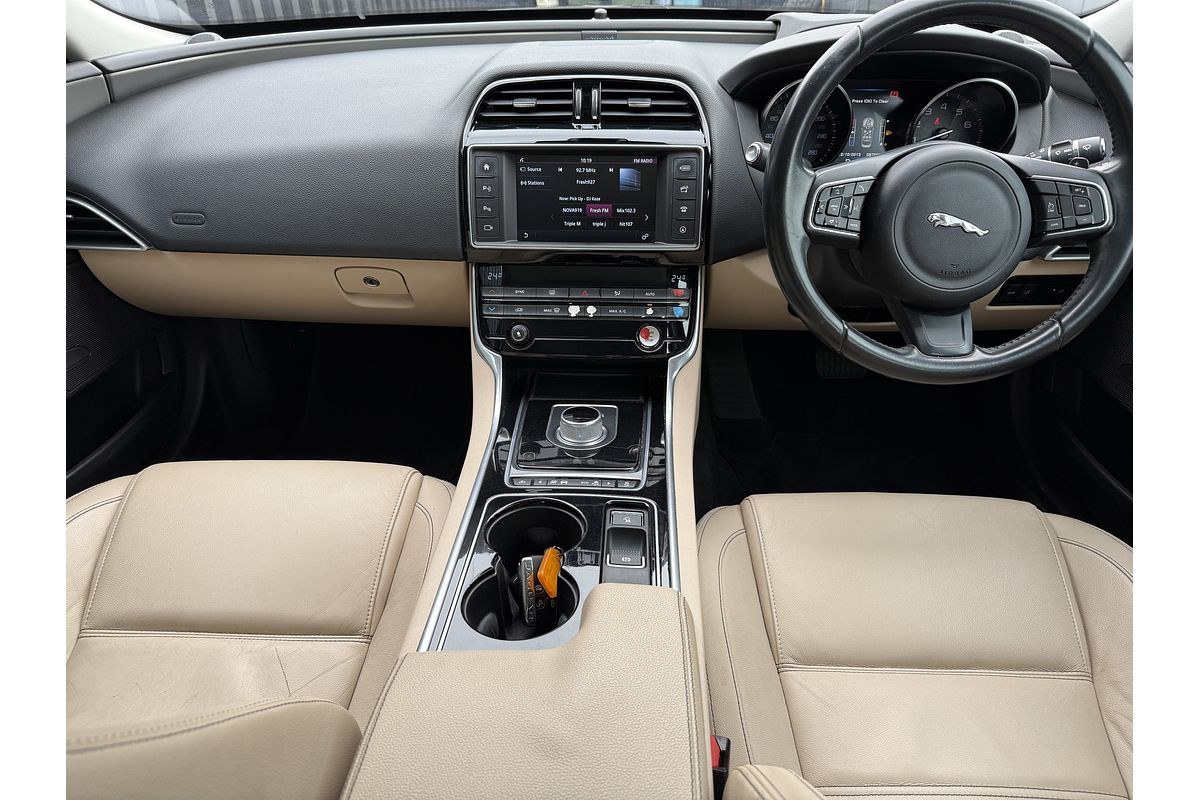 2015 Jaguar XE 25t Prestige X760