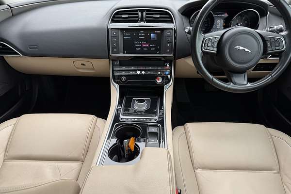 2015 Jaguar XE 25t Prestige X760
