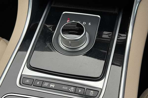 2015 Jaguar XE 25t Prestige X760