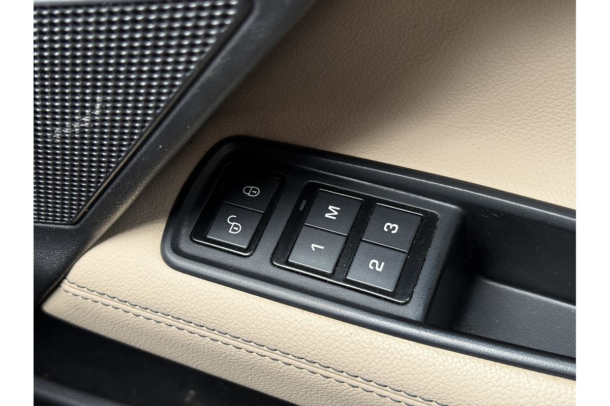 2015 Jaguar XE 25t Prestige X760
