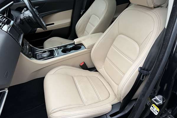2015 Jaguar XE 25t Prestige X760