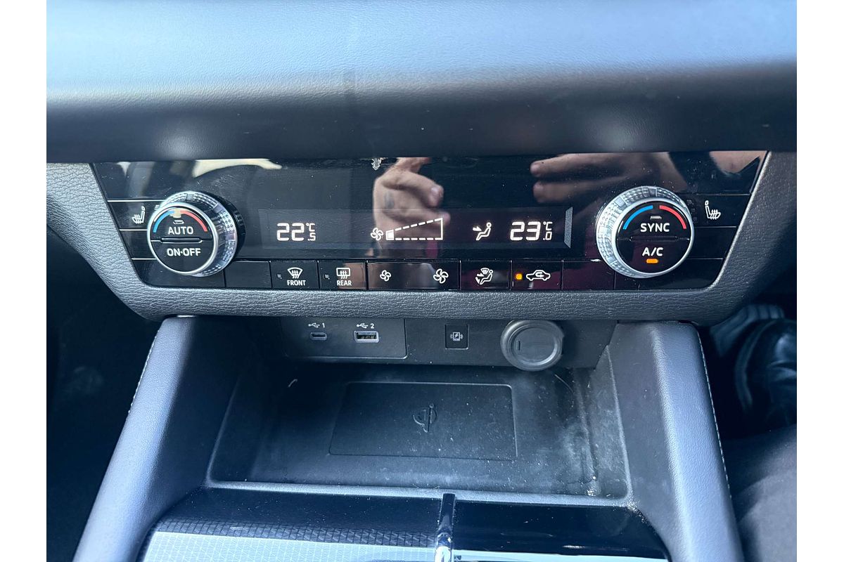 2023 Mitsubishi Outlander LS Black Edition ZM