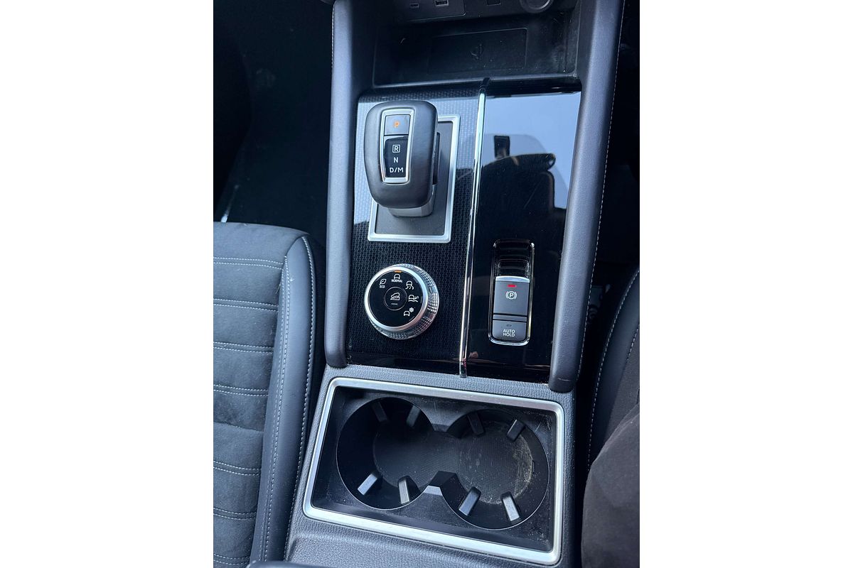 2023 Mitsubishi Outlander LS Black Edition ZM