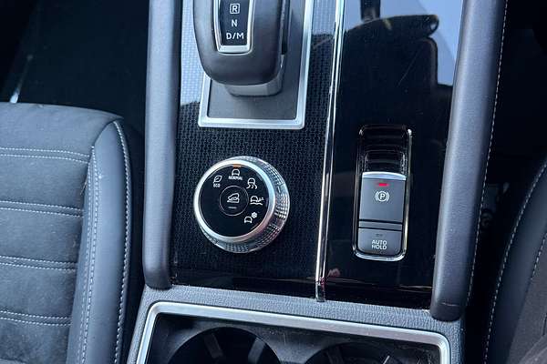 2023 Mitsubishi Outlander LS Black Edition ZM