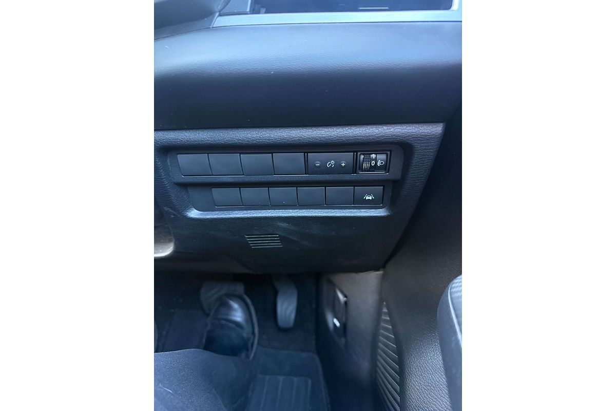 2023 Mitsubishi Outlander LS Black Edition ZM