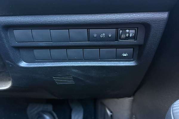 2023 Mitsubishi Outlander LS Black Edition ZM