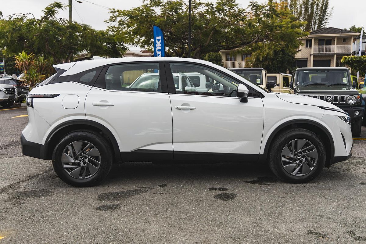 2025 Nissan QASHQAI ST J12