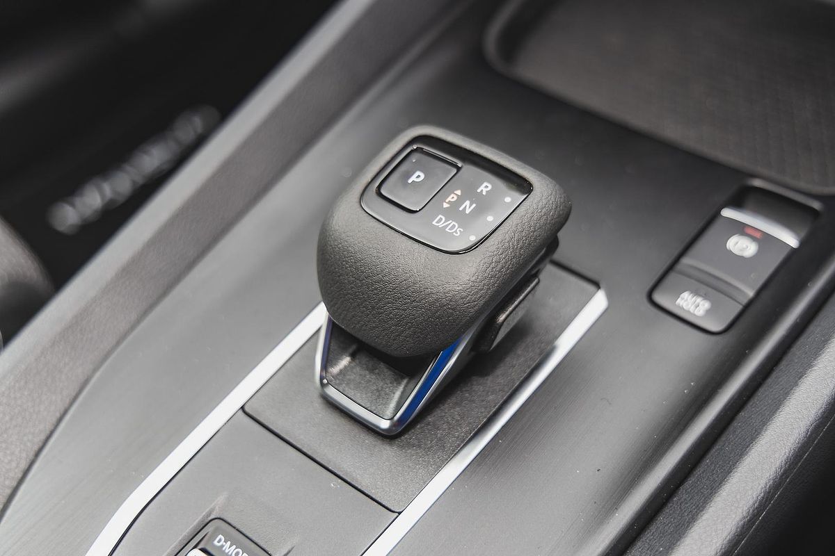 2025 Nissan QASHQAI ST J12