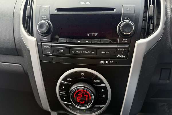 2016 Isuzu MU-X LS-U