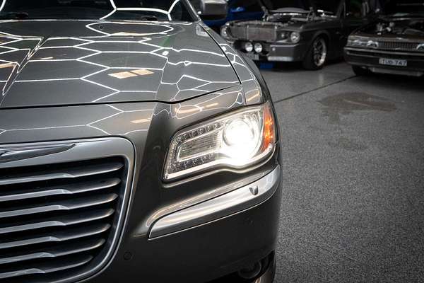 2012 Chrysler 300 C Luxury LX
