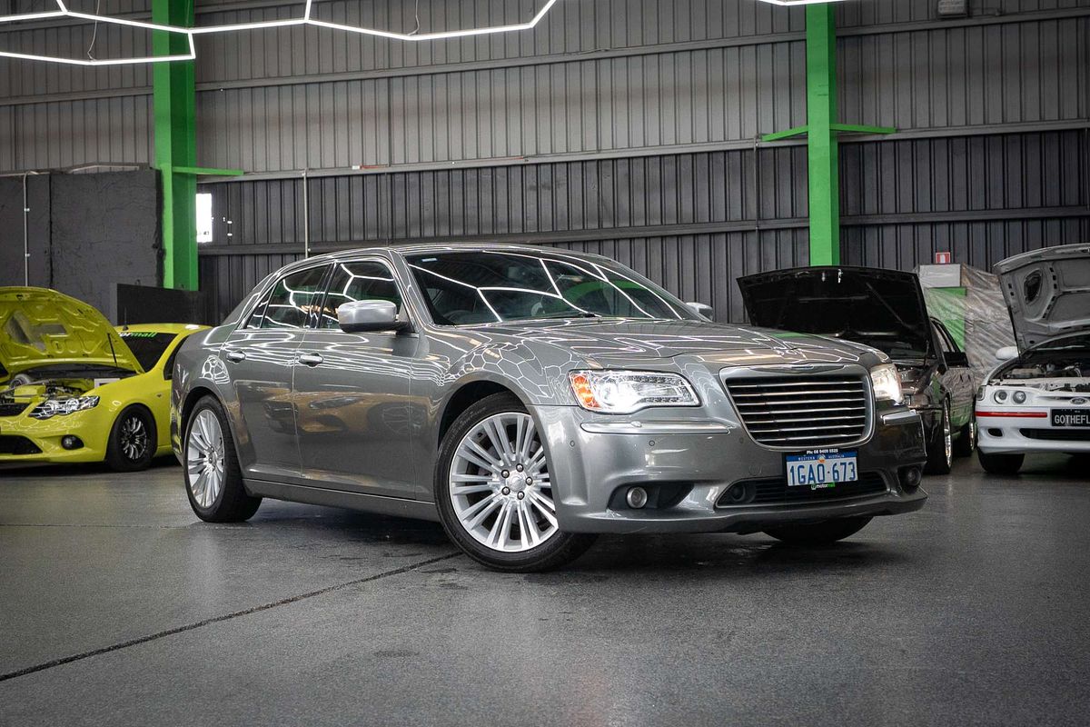 2012 Chrysler 300 C Luxury LX