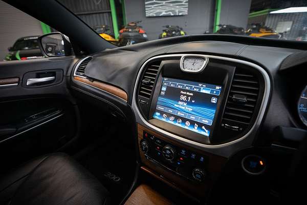 2012 Chrysler 300 C Luxury LX