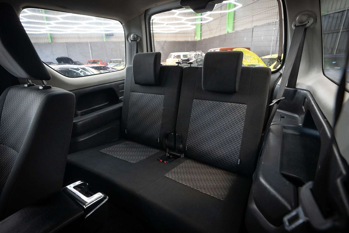 2018 Suzuki Jimny Sierra SN413 T6