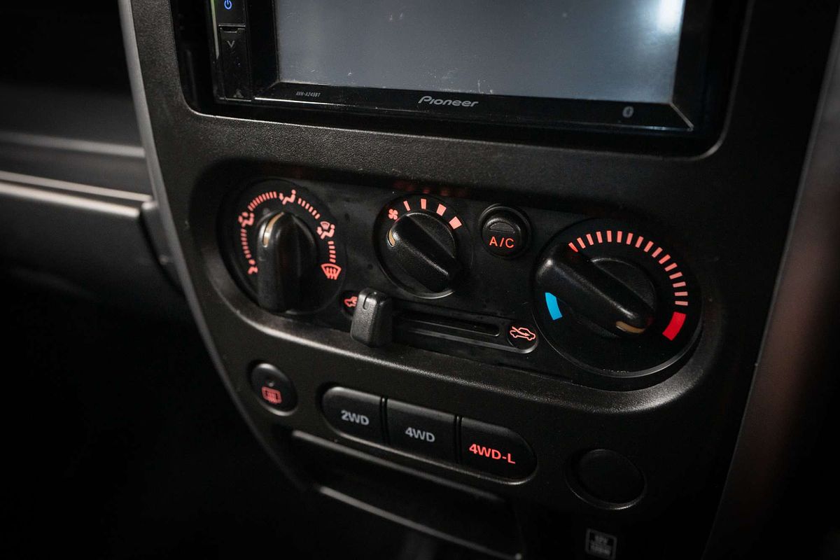 2018 Suzuki Jimny Sierra SN413 T6
