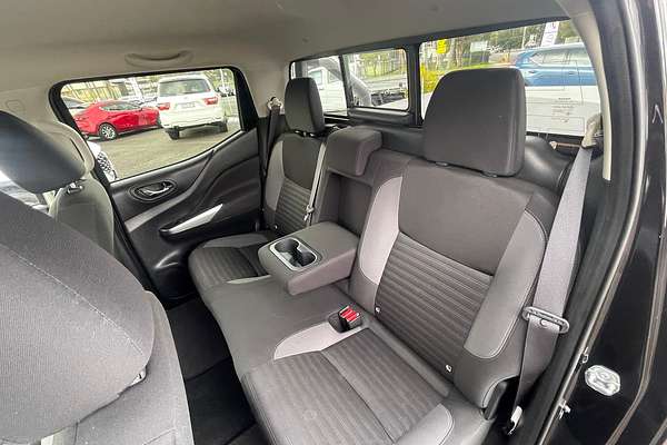 2021 Nissan Navara ST D23 4X4