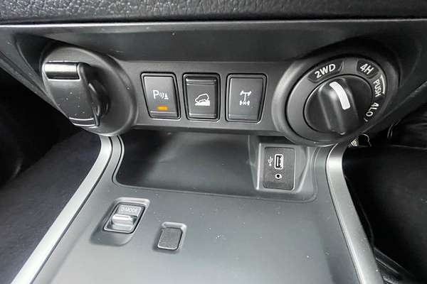 2021 Nissan Navara ST D23 4X4