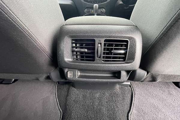 2021 Nissan Navara ST D23 4X4