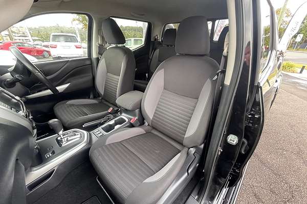2021 Nissan Navara ST D23 4X4