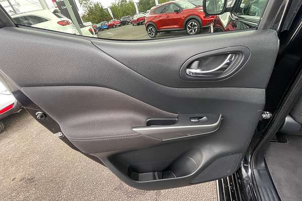 2021 Nissan Navara ST D23 4X4