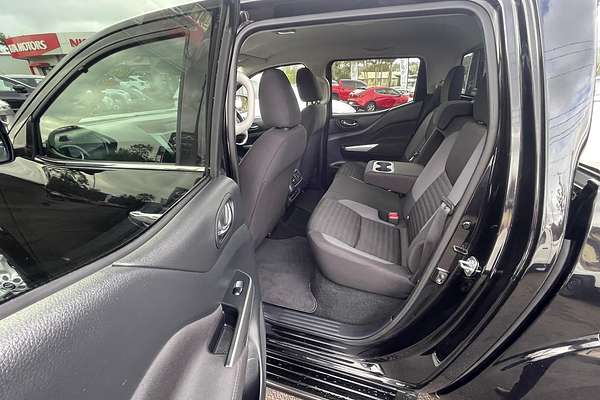 2021 Nissan Navara ST D23 4X4