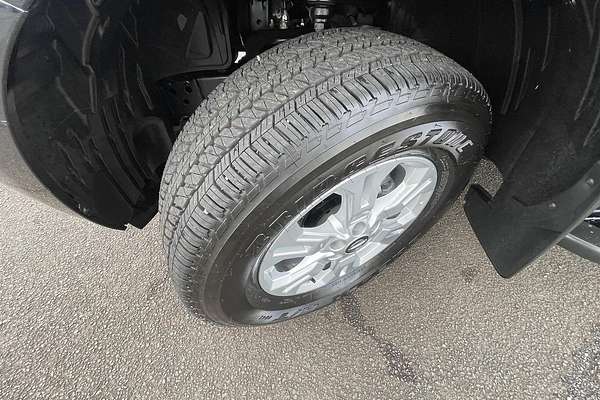2021 Nissan Navara ST D23 4X4