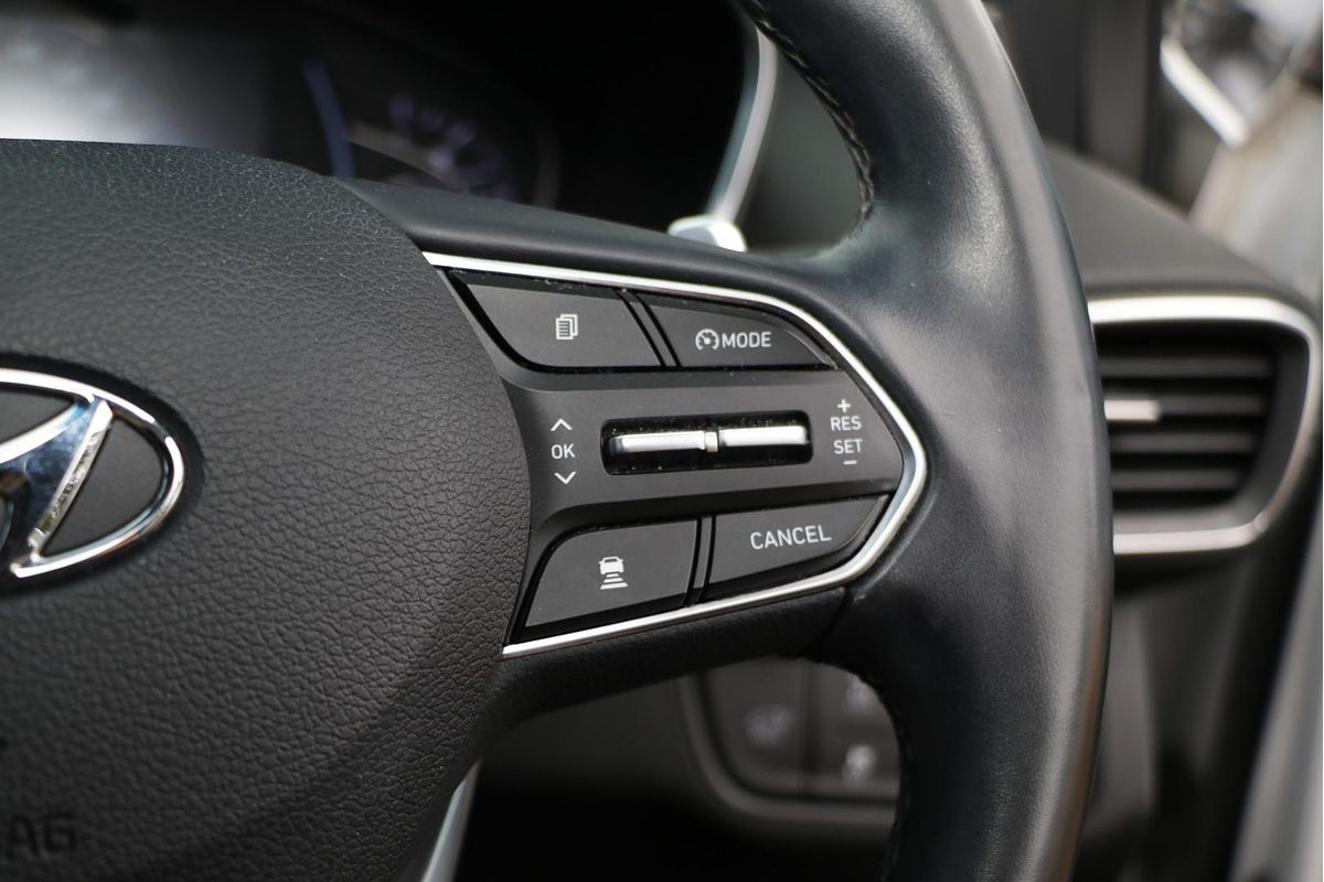 2018 Hyundai Santa Fe Highlander DM5 Series II