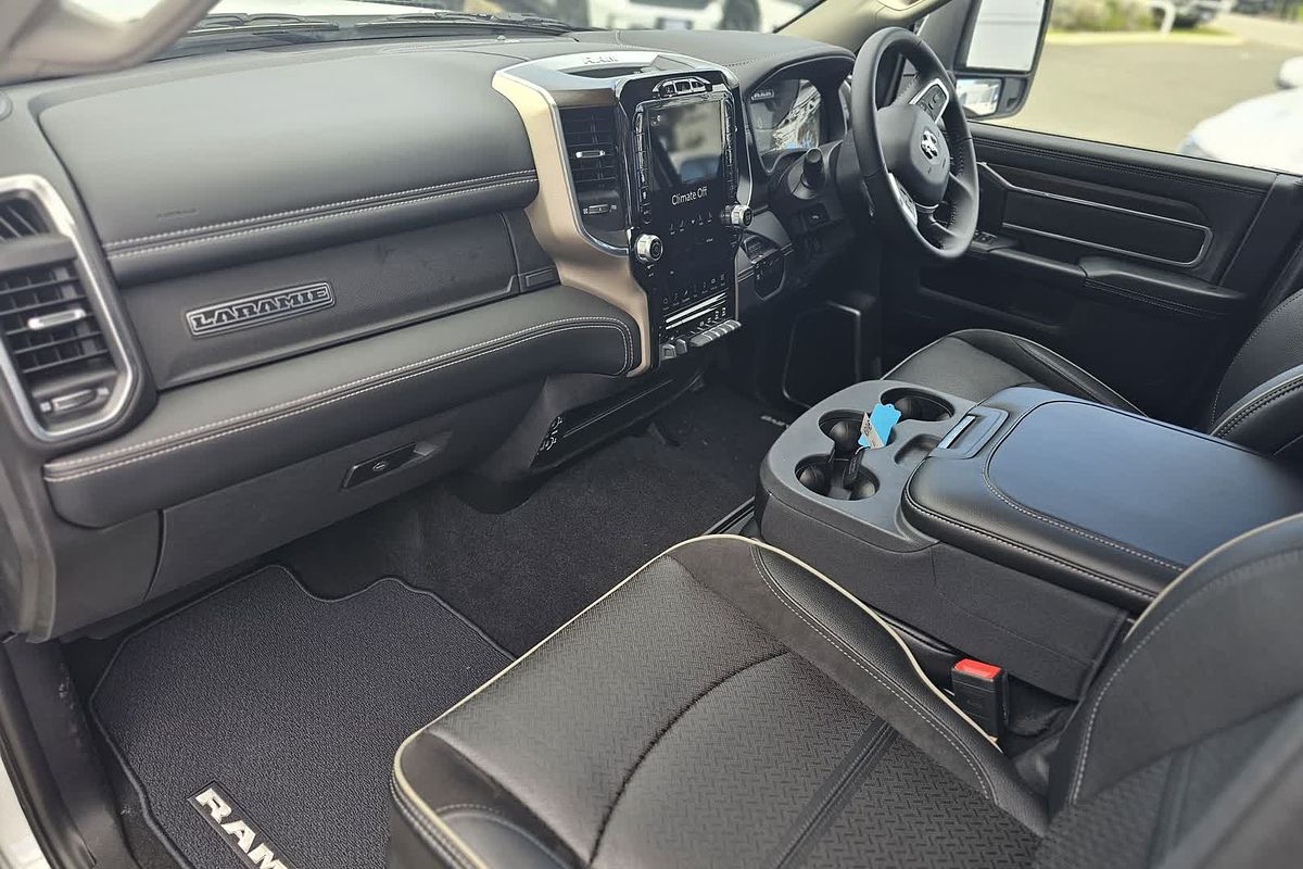 2024 RAM 2500 Laramie Rambox DJ 4X4