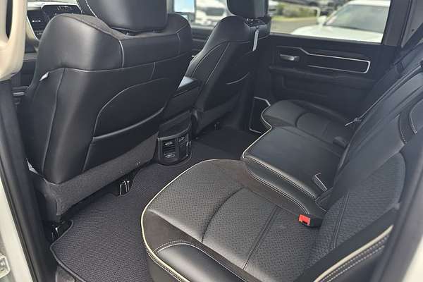 2024 RAM 2500 Laramie Rambox DJ 4X4