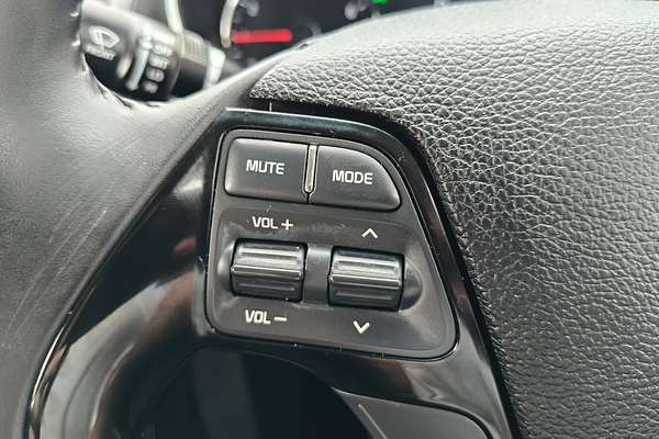 2017 Kia Cerato Sport YD