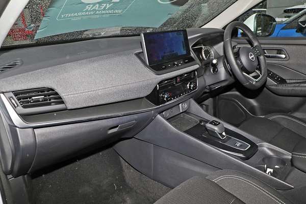 2024 Nissan QASHQAI ST-L J12