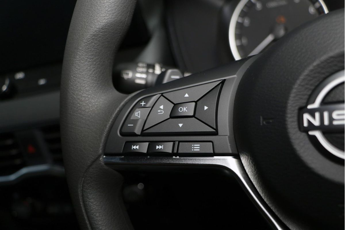 2024 Nissan JUKE ST+ F16