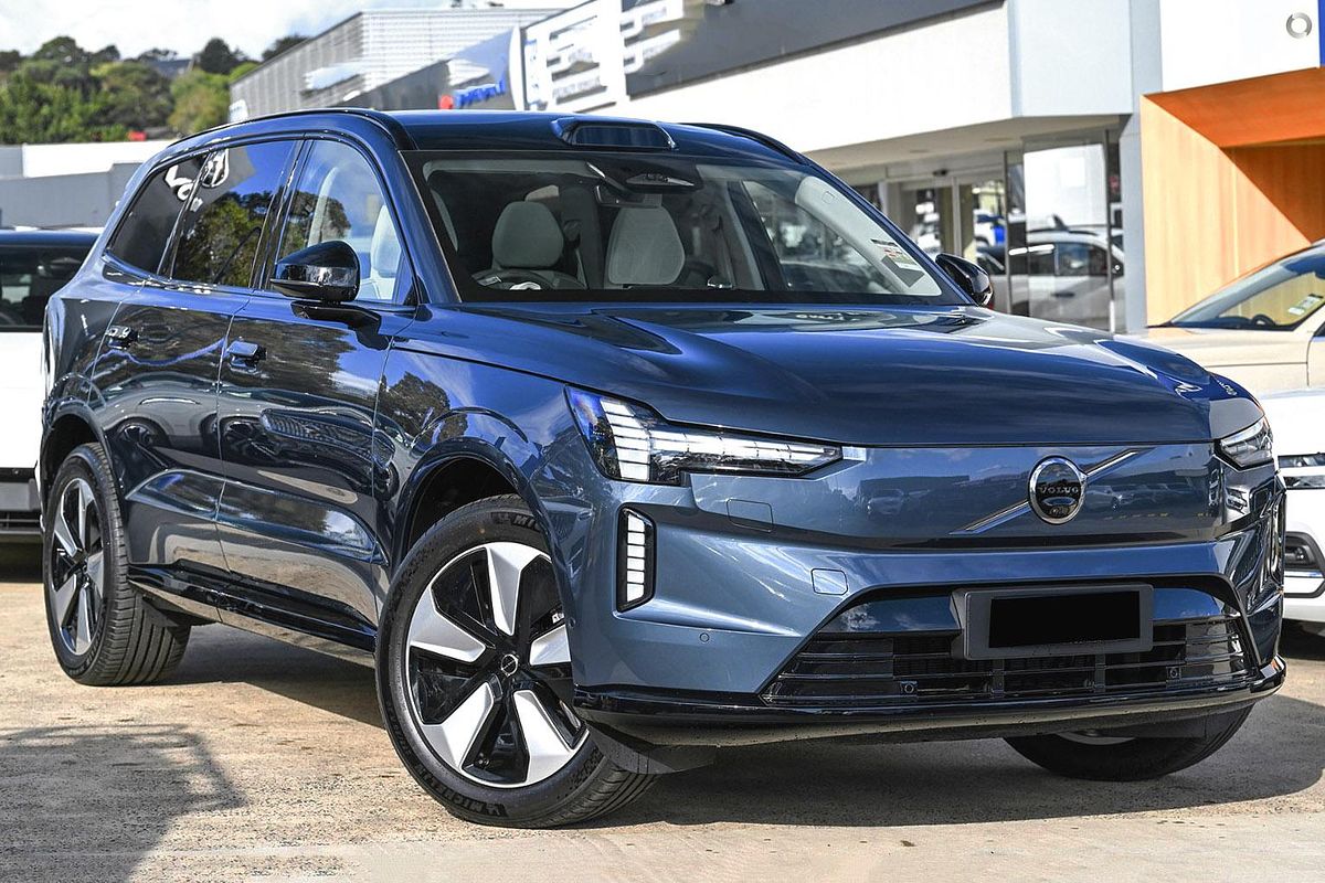 2025 Volvo EX90 Plus Twin Motor
