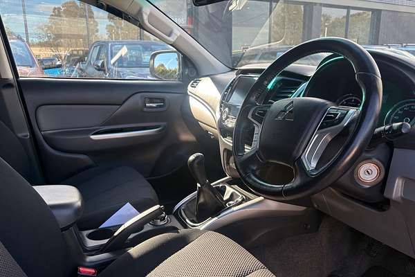 2017 Mitsubishi Triton GLS MQ 4X4