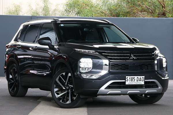 2024 Mitsubishi Outlander Exceed ZM
