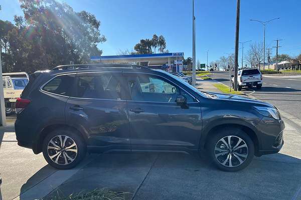 2024 Subaru Forester 2.5i Premium S5