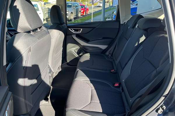 2024 Subaru Forester 2.5i Premium S5