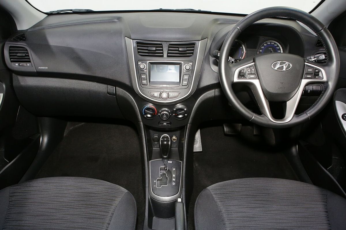 2019 Hyundai Accent Sport RB6