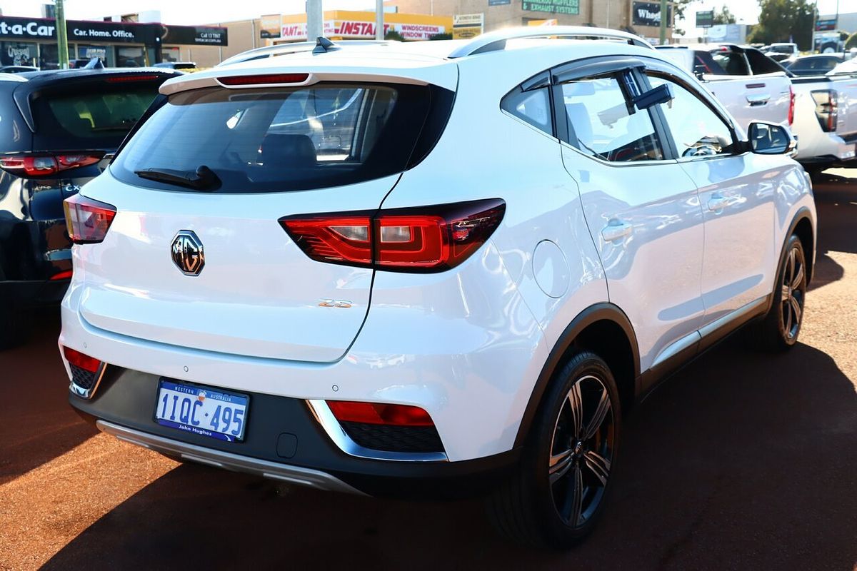 2018 MG ZS Essence AZS1