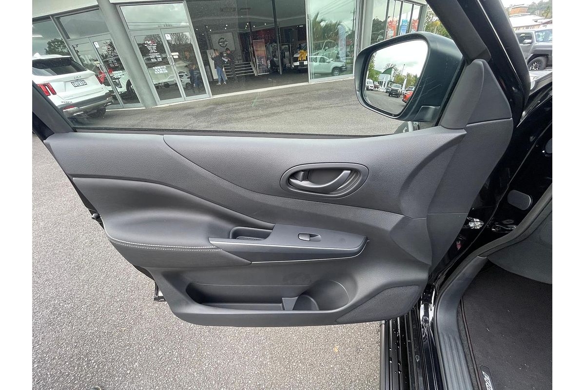 2024 Nissan Navara PRO-4X Warrior D23 4X4