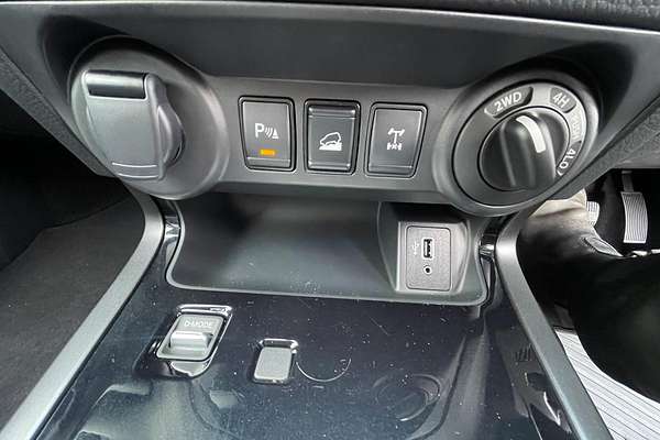 2024 Nissan Navara PRO-4X Warrior D23 4X4