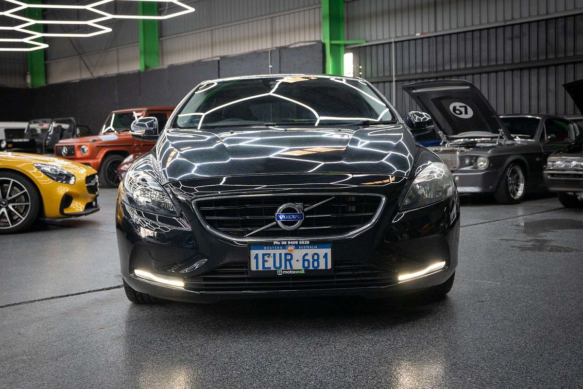 2014 Volvo V40 T4 Sprint Edition