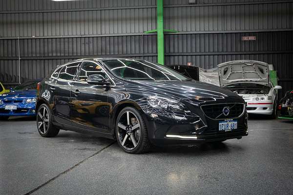 2014 Volvo V40 T4 Sprint Edition